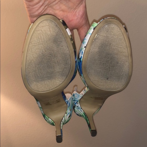 Unisa Green floral peep toe d’orsay heels - Picture 4 of 5